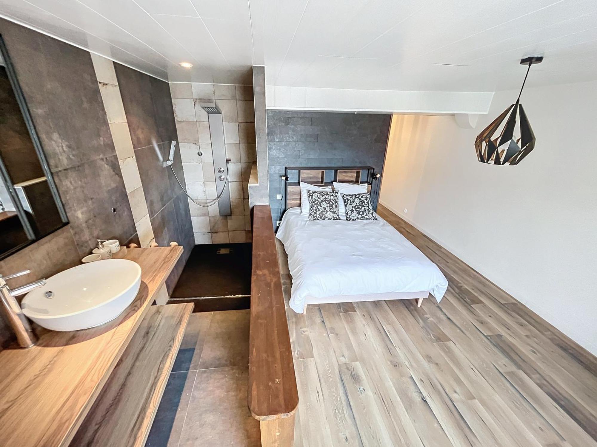 Grand Appartement Centre-Ville 克莱尔沃－莱拉克 外观 照片